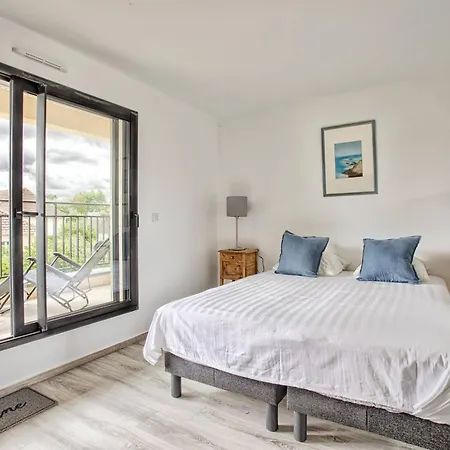 Maison Familiale Moderne Pres De La Pour 12 Personnes - Fr-1-788-85 *