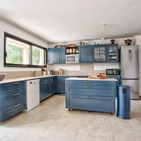 Maison Familiale Moderne Pres De La Pour 12 Personnes - Fr-1-788-85 *
